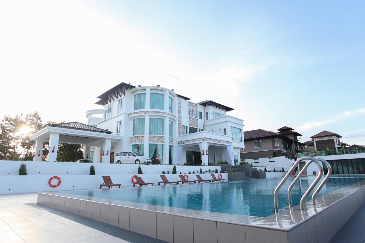 Hotel Casa Bianca Kluang Exterior foto