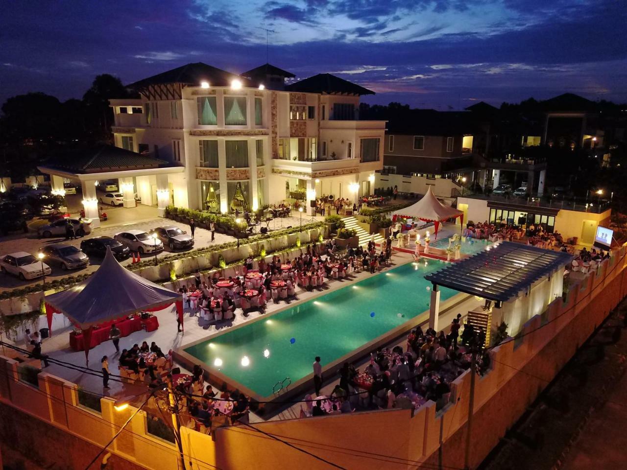 Hotel Casa Bianca Kluang Exterior foto