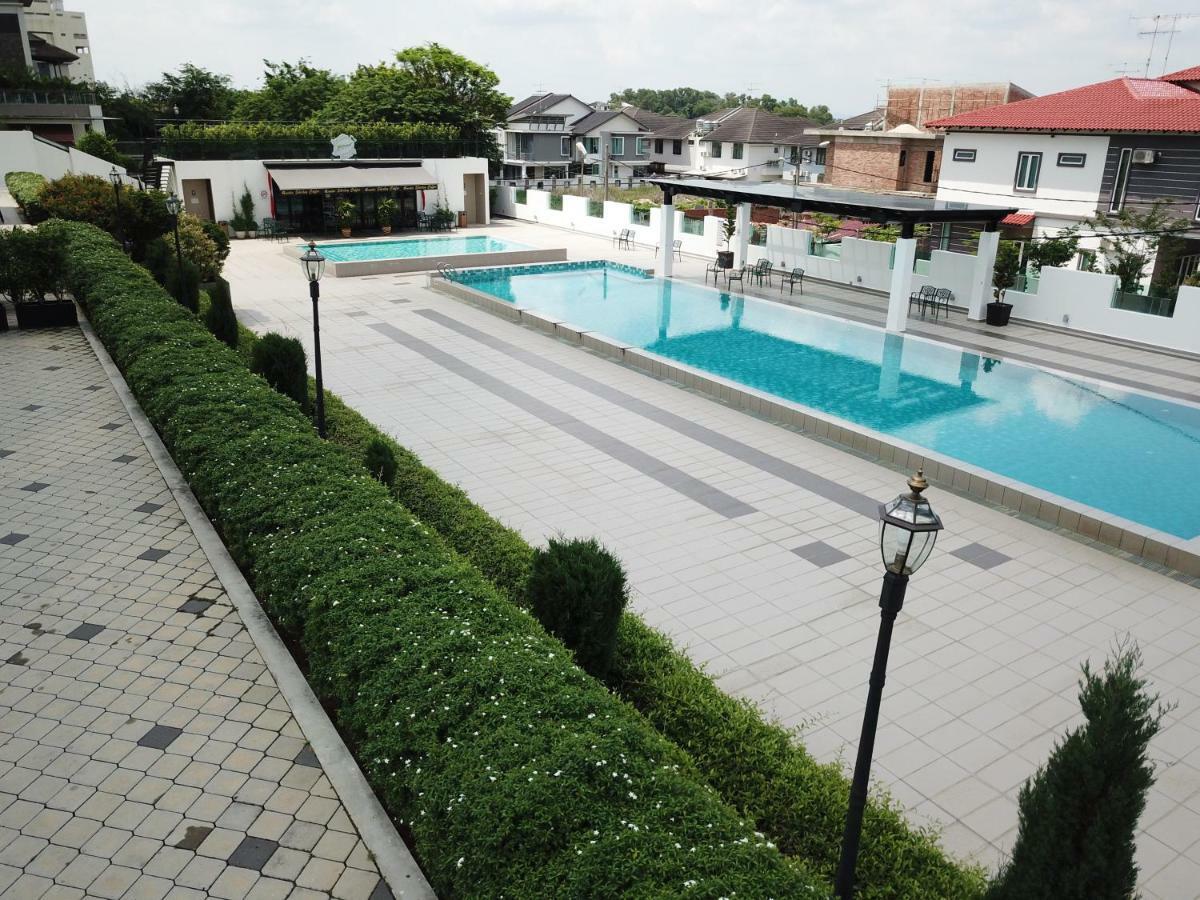 Hotel Casa Bianca Kluang Exterior foto